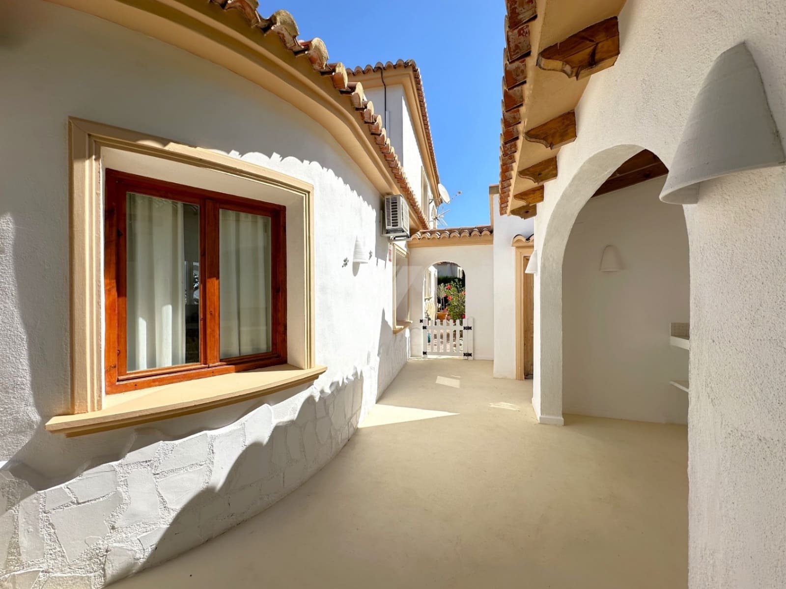 3 soveværelse Villa til salg i Benitachell / Benitatxell med swimmingpool garage - € 865.000 (Ref: 9866089)