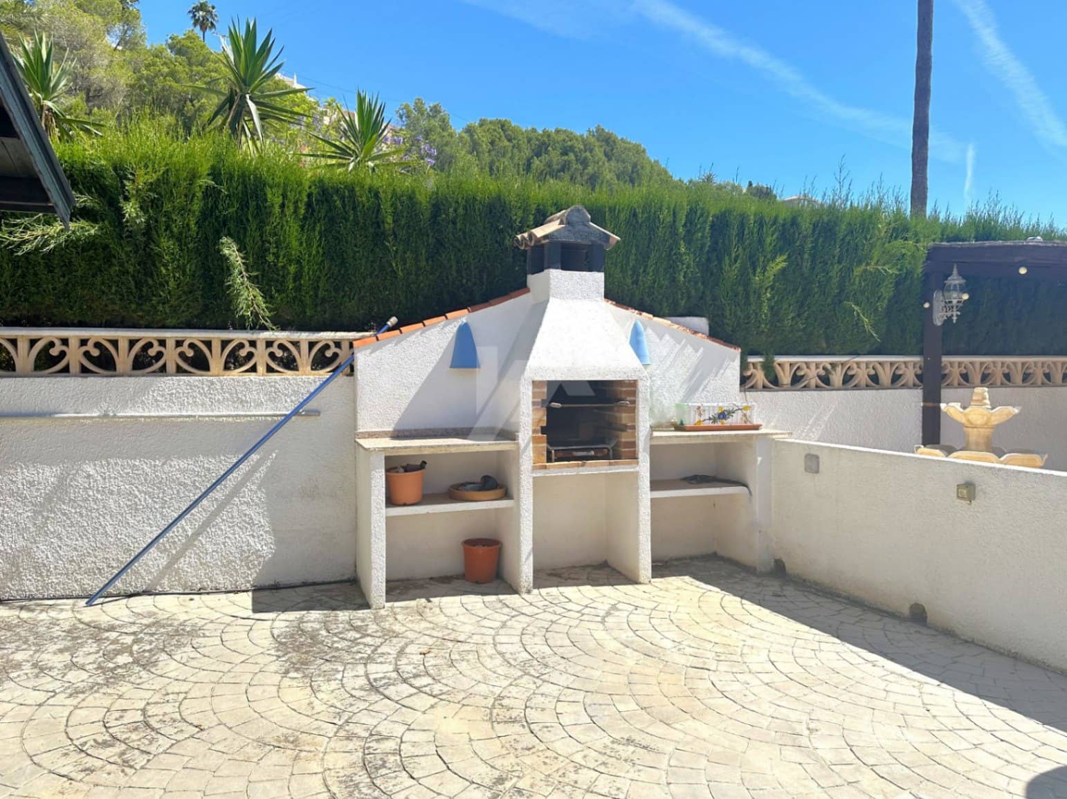 3 soverom Villa til salgs i Moraira med svømmebasseng garasje - € 595 000 (Ref: 9872281)