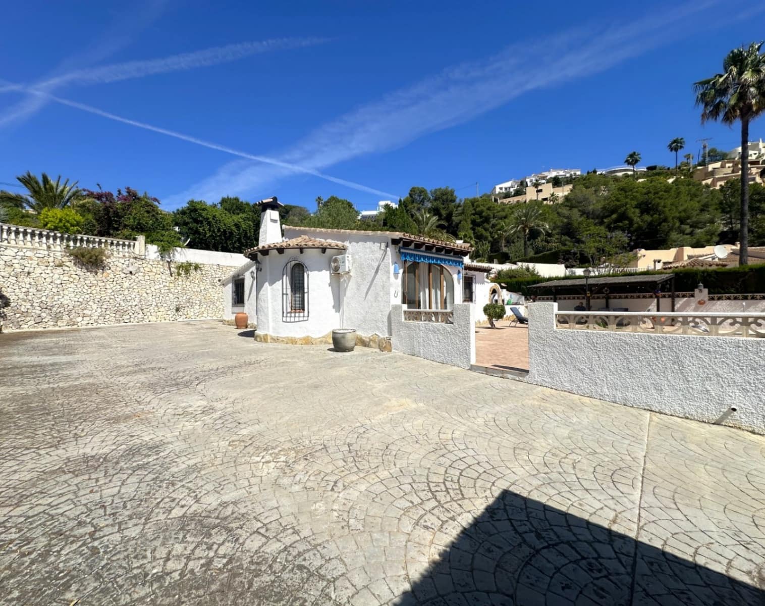 3 soverom Villa til salgs i Moraira med svømmebasseng garasje - € 595 000 (Ref: 9872281)