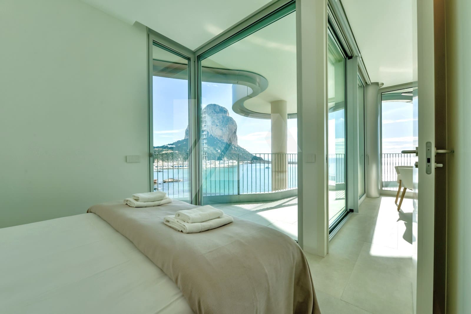 2 bedroom Apartment for sale in Calpe / Calp with pool garage - € 990,000 (Ref: 9879766)
