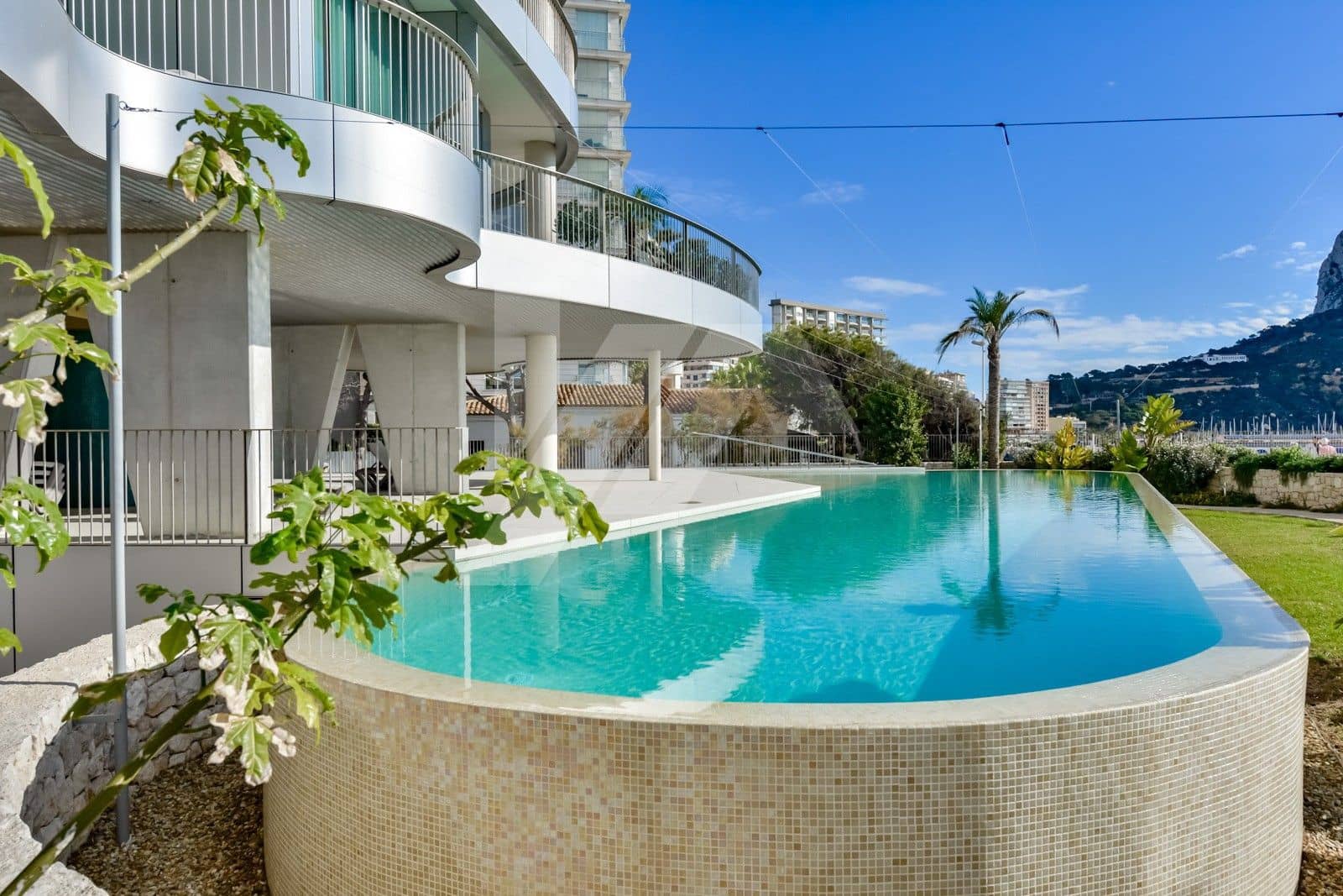 2 bedroom Apartment for sale in Calpe / Calp with pool garage - € 990,000 (Ref: 9879766)