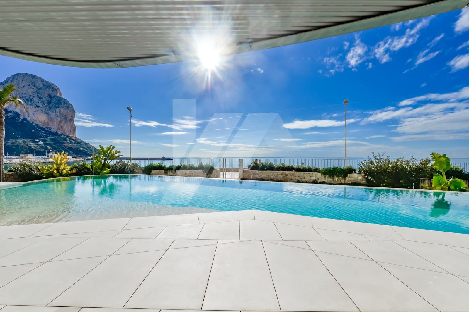 2 bedroom Apartment for sale in Calpe / Calp with pool garage - € 990,000 (Ref: 9879766)