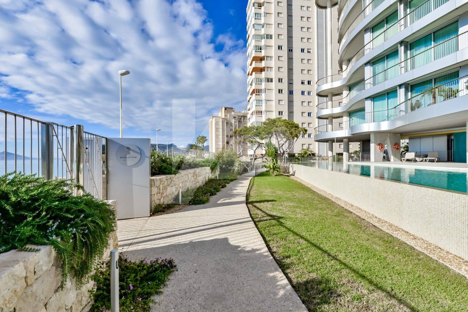 2 bedroom Apartment for sale in Calpe / Calp with pool garage - € 990,000 (Ref: 9879766)