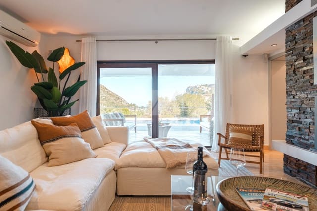 Chalet de 6 habitaciones en Paichi, Teulada-Moraira en venta con piscina garaje - 1.995.000 € (Ref: 9879767)