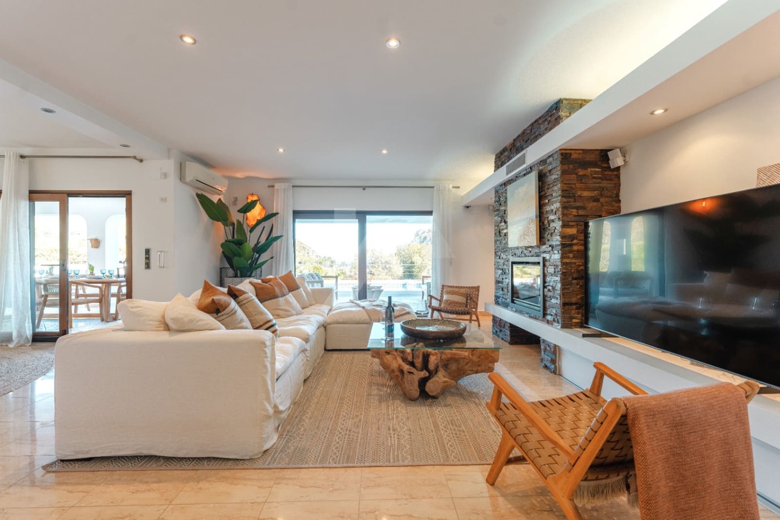 Chalet de 6 habitaciones en Moraira en venta con piscina garaje - 1.995.000 € (Ref: 9879767)