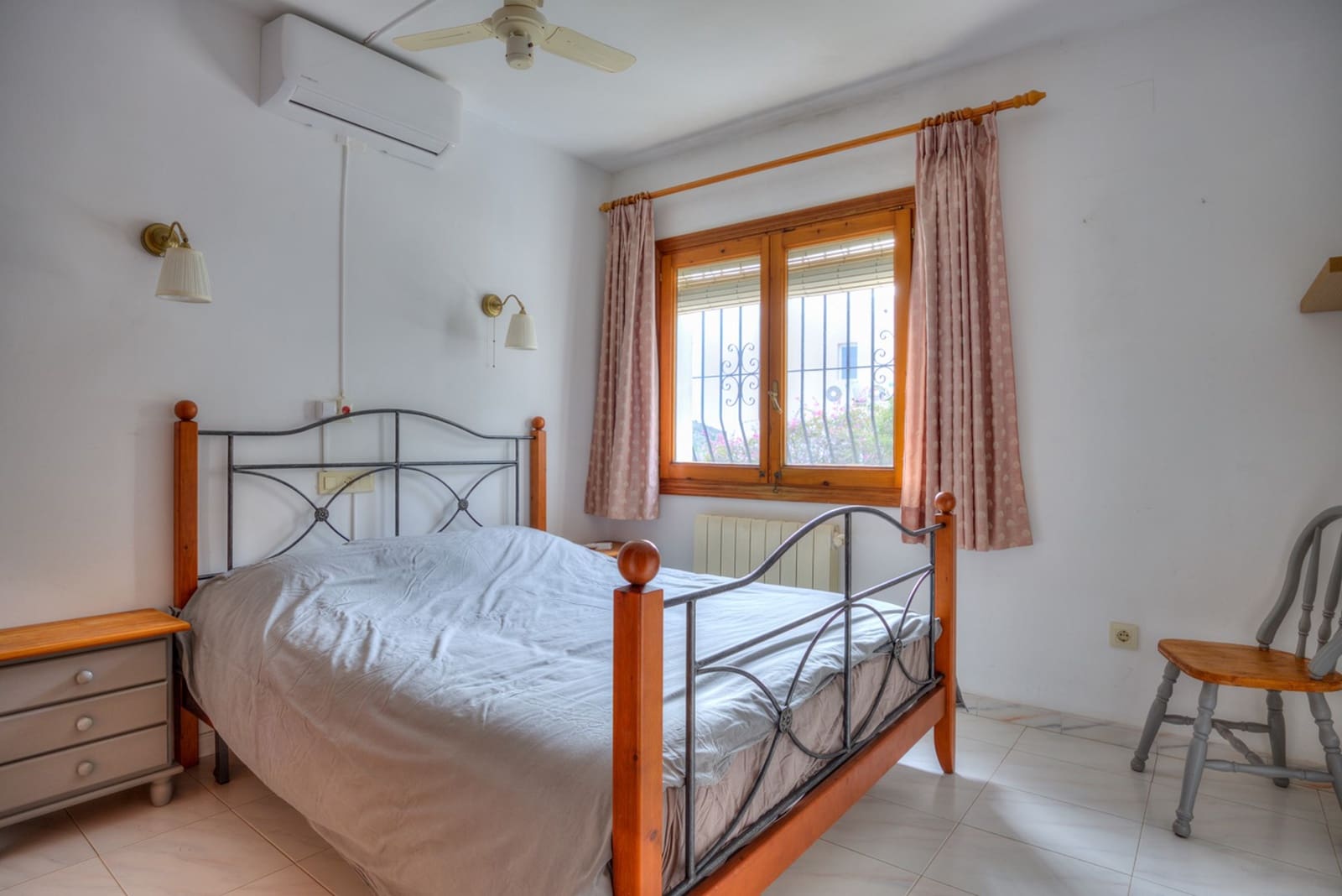4 sovrum Villa till salu i Moraira med pool - 550 000 € (Ref: 9879774)