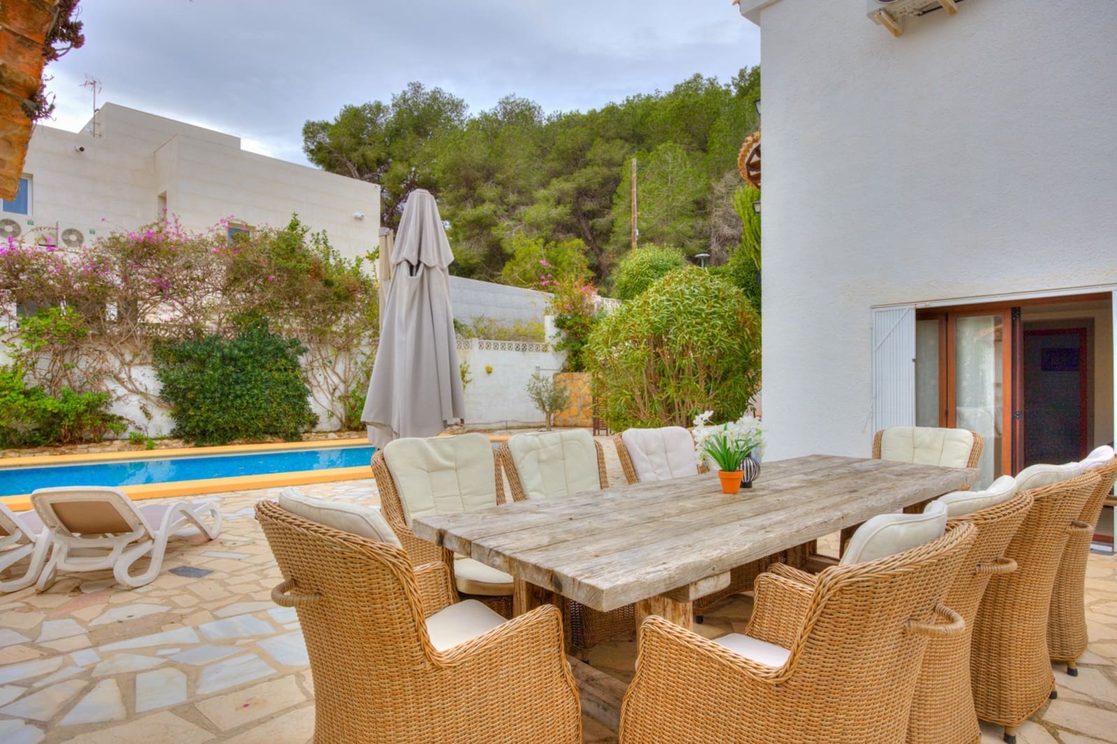 4 sovrum Villa till salu i Moraira med pool - 550 000 € (Ref: 9879774)