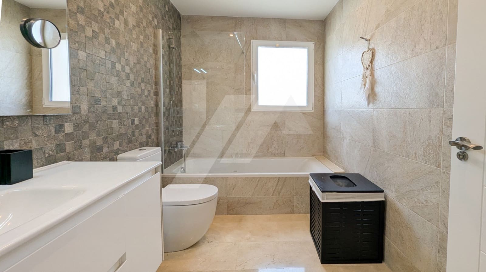 4 soveværelse Villa til salg i Javea / Xabia med swimmingpool garage - € 1.375.000 (Ref: 9879776)