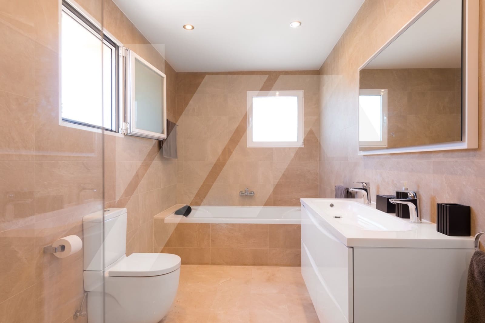 4 soveværelse Villa til salg i Javea / Xabia med swimmingpool garage - € 1.375.000 (Ref: 9879776)