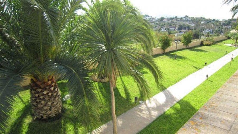 6 bedroom Villa for sale in Benissa with garage - € 1,390,000 (Ref: 9879777)
