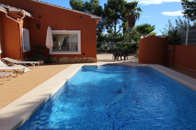 3 quarto Moradia para venda em Calpe / Calp com piscina garagem - 840 000 € (Ref: 9879780)