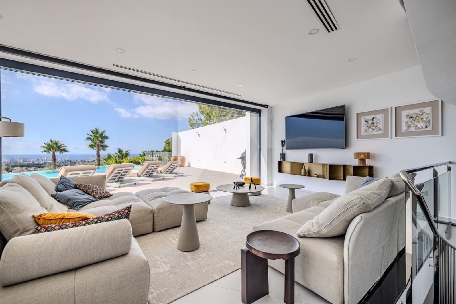 8 bedroom Villa for sale in Benissa with pool garage - € 4,490,000 (Ref: 9879782)