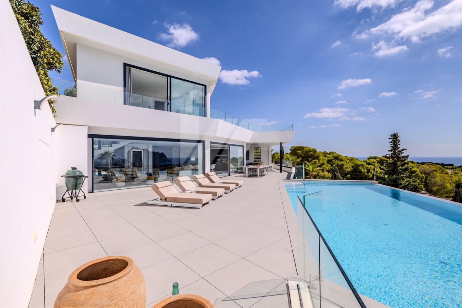 8 bedroom Villa for sale in Benissa with pool garage - € 4,490,000 (Ref: 9879782)