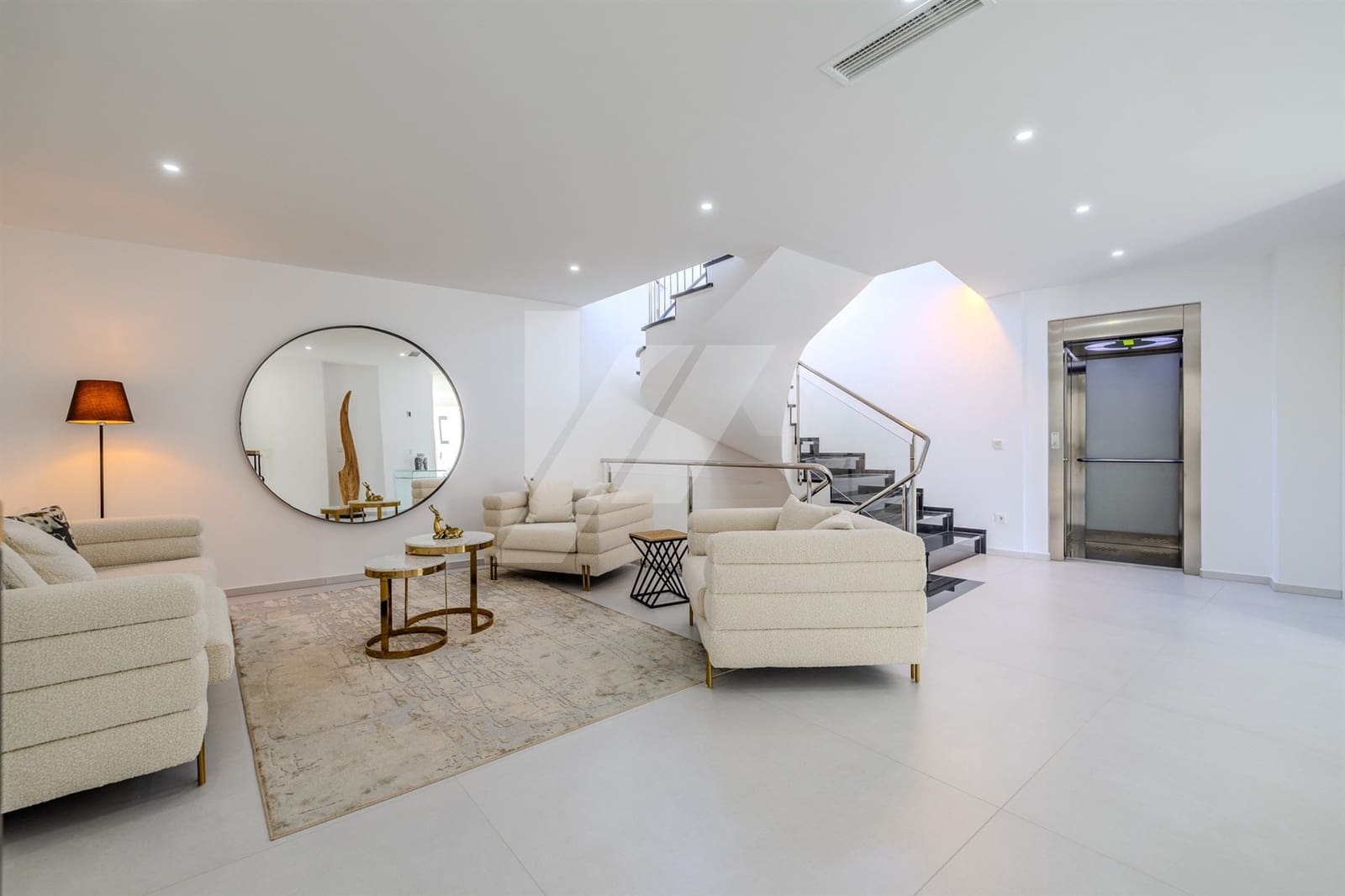 8 bedroom Villa for sale in Benissa with pool garage - € 4,490,000 (Ref: 9879782)