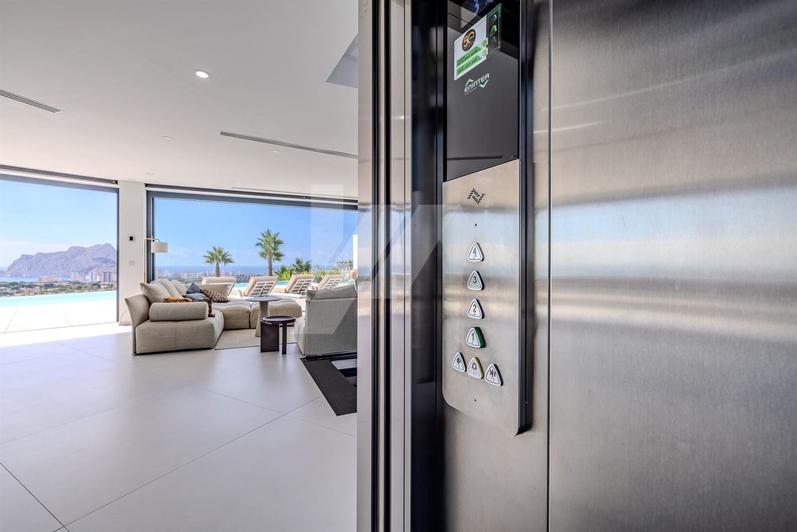 8 bedroom Villa for sale in Benissa with pool garage - € 4,490,000 (Ref: 9879782)