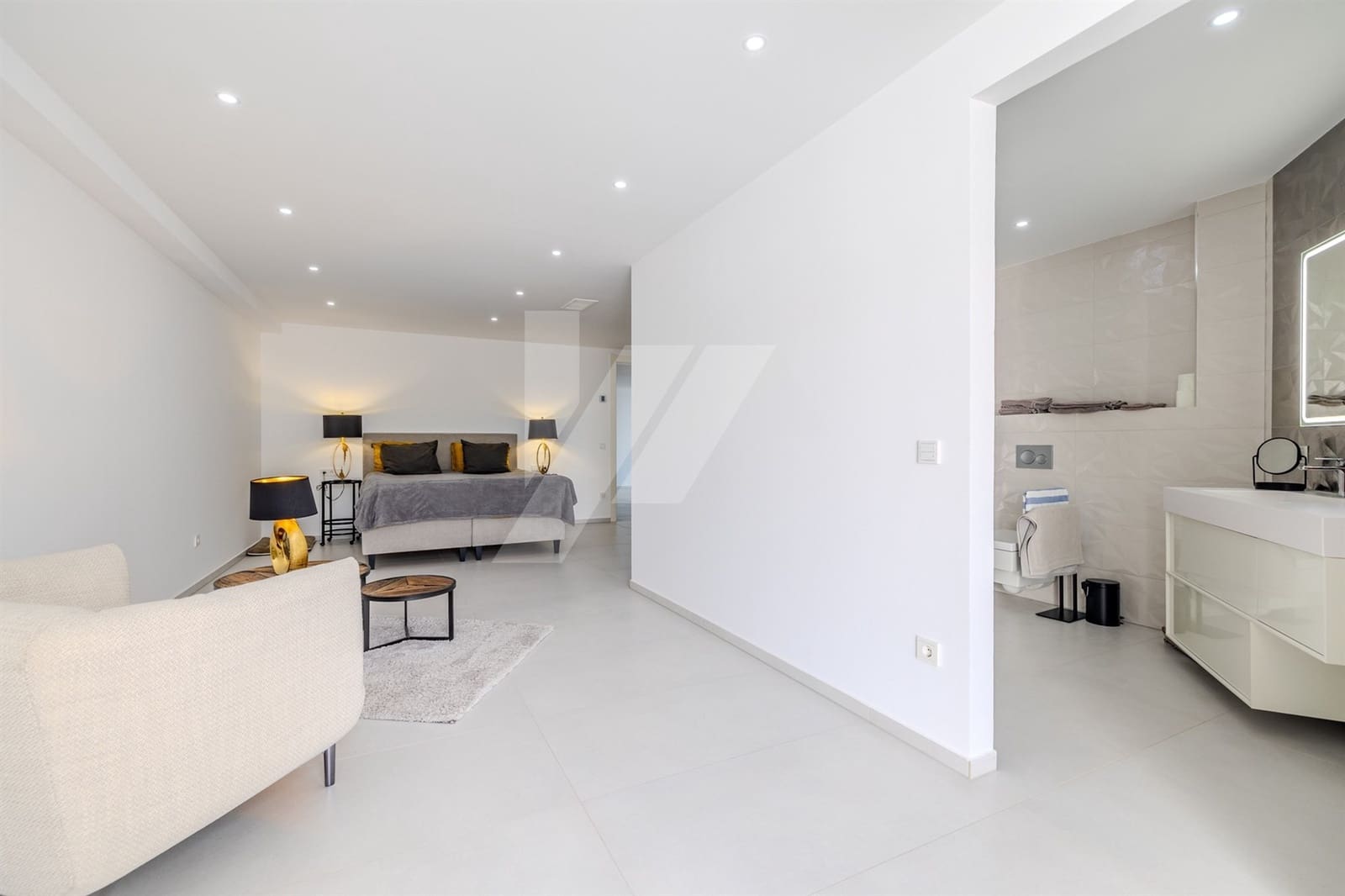 8 bedroom Villa for sale in Benissa with pool garage - € 4,490,000 (Ref: 9879782)