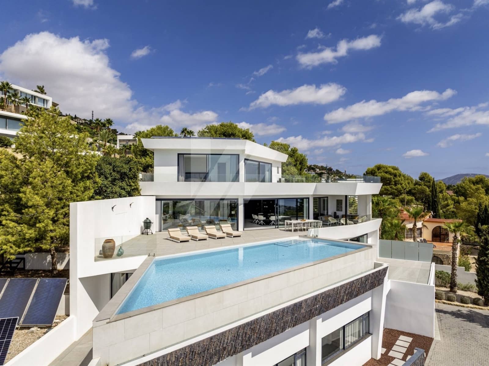 8 bedroom Villa for sale in Benissa with pool garage - € 4,490,000 (Ref: 9879782)