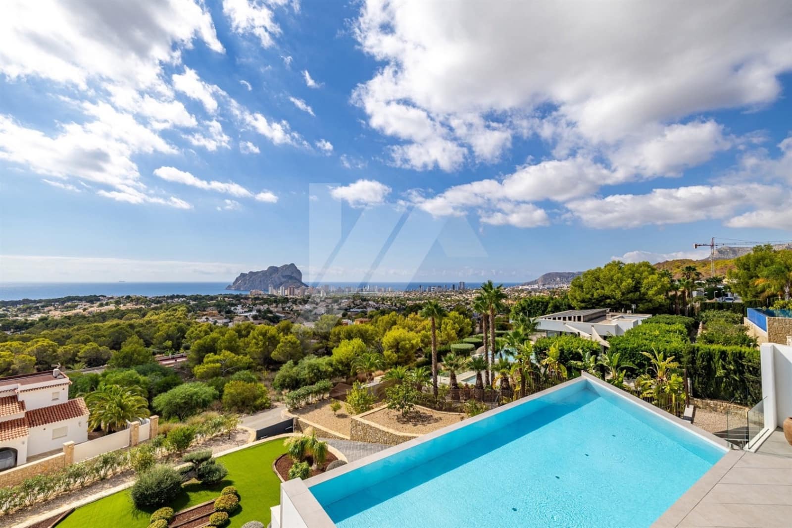 8 bedroom Villa for sale in Benissa with pool garage - € 4,490,000 (Ref: 9879782)