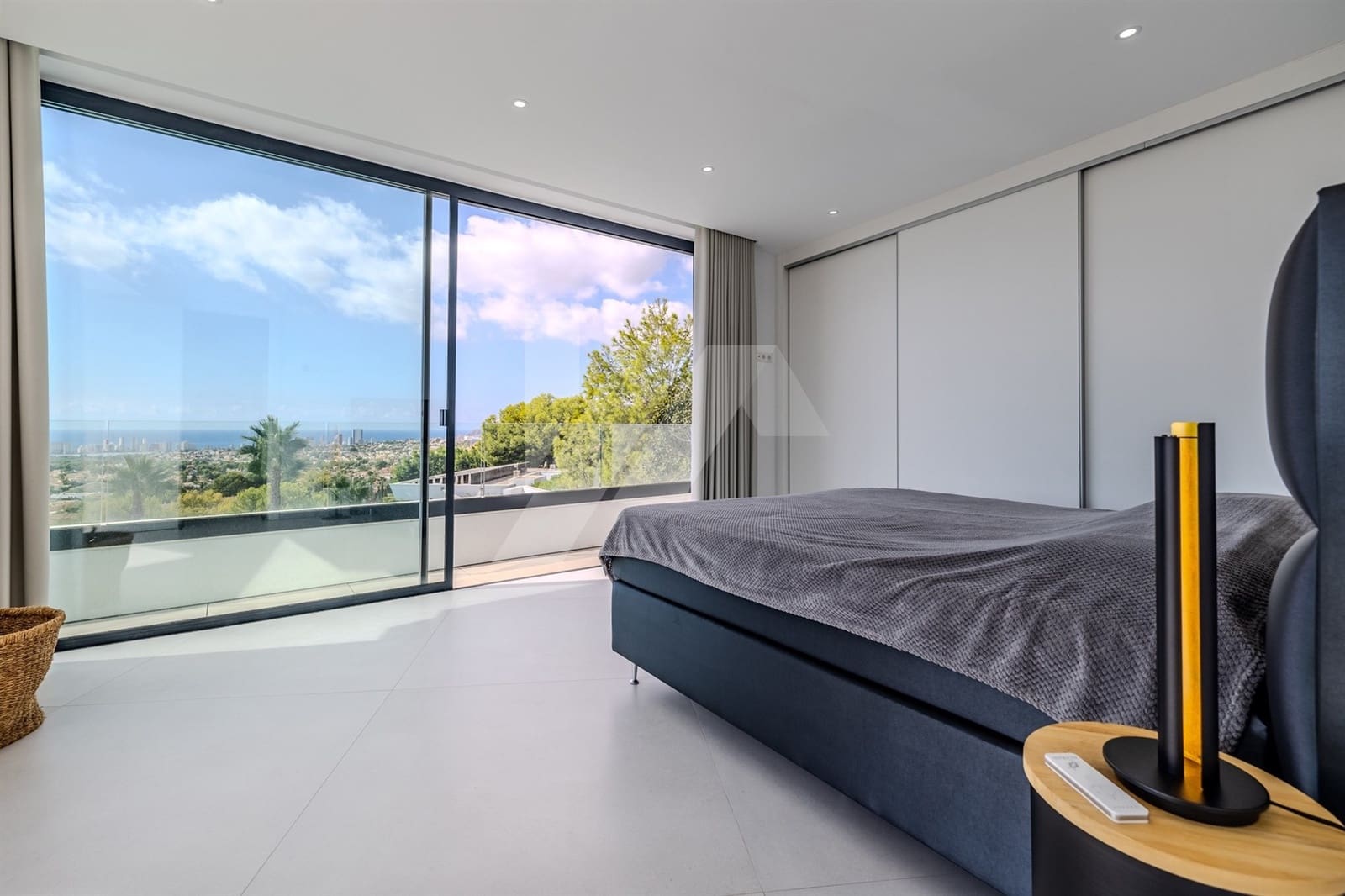 8 bedroom Villa for sale in Benissa with pool garage - € 4,490,000 (Ref: 9879782)