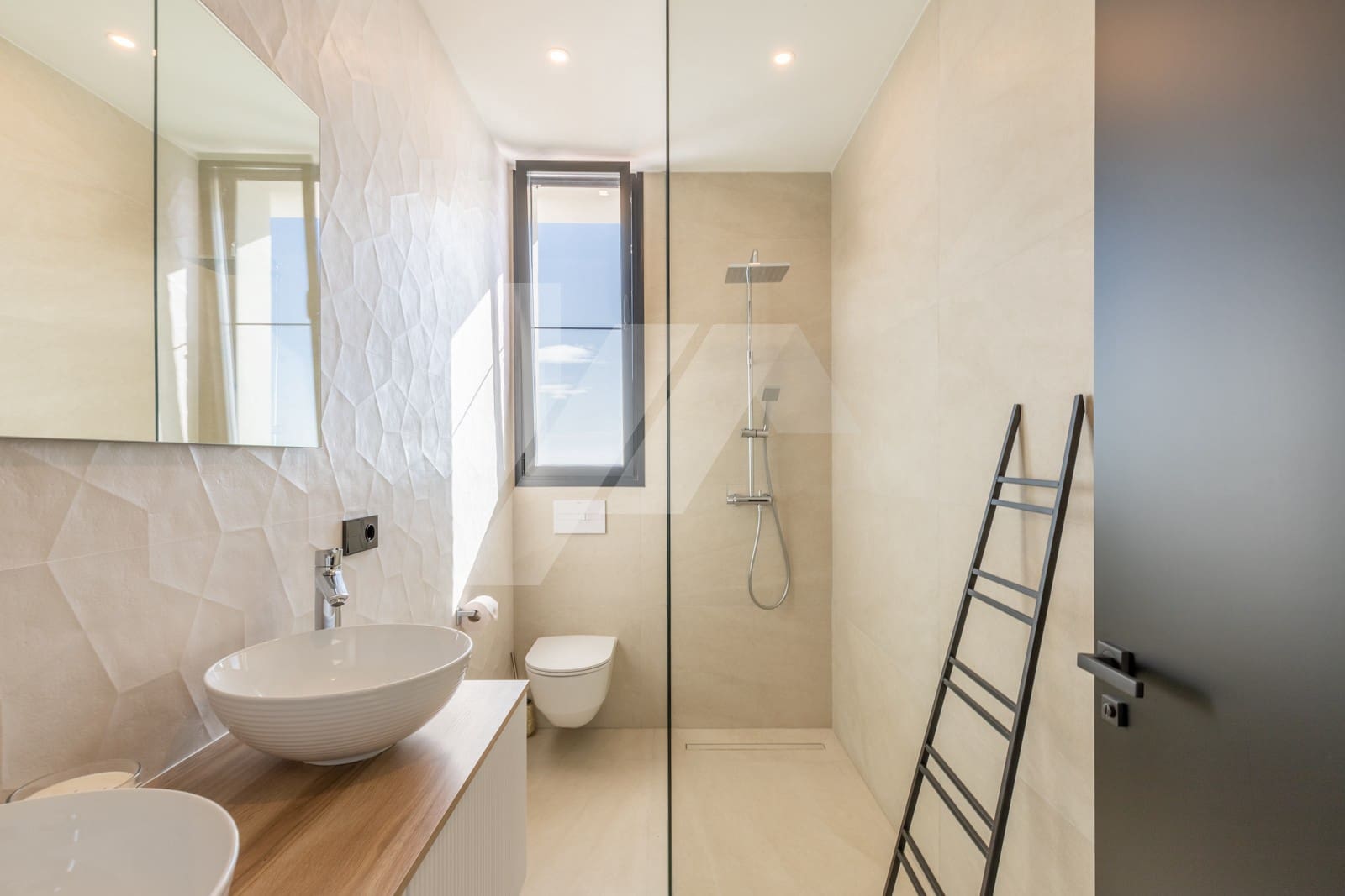 3 bedroom Villa for sale in Benissa with pool garage - € 2,600,000 (Ref: 9879783)