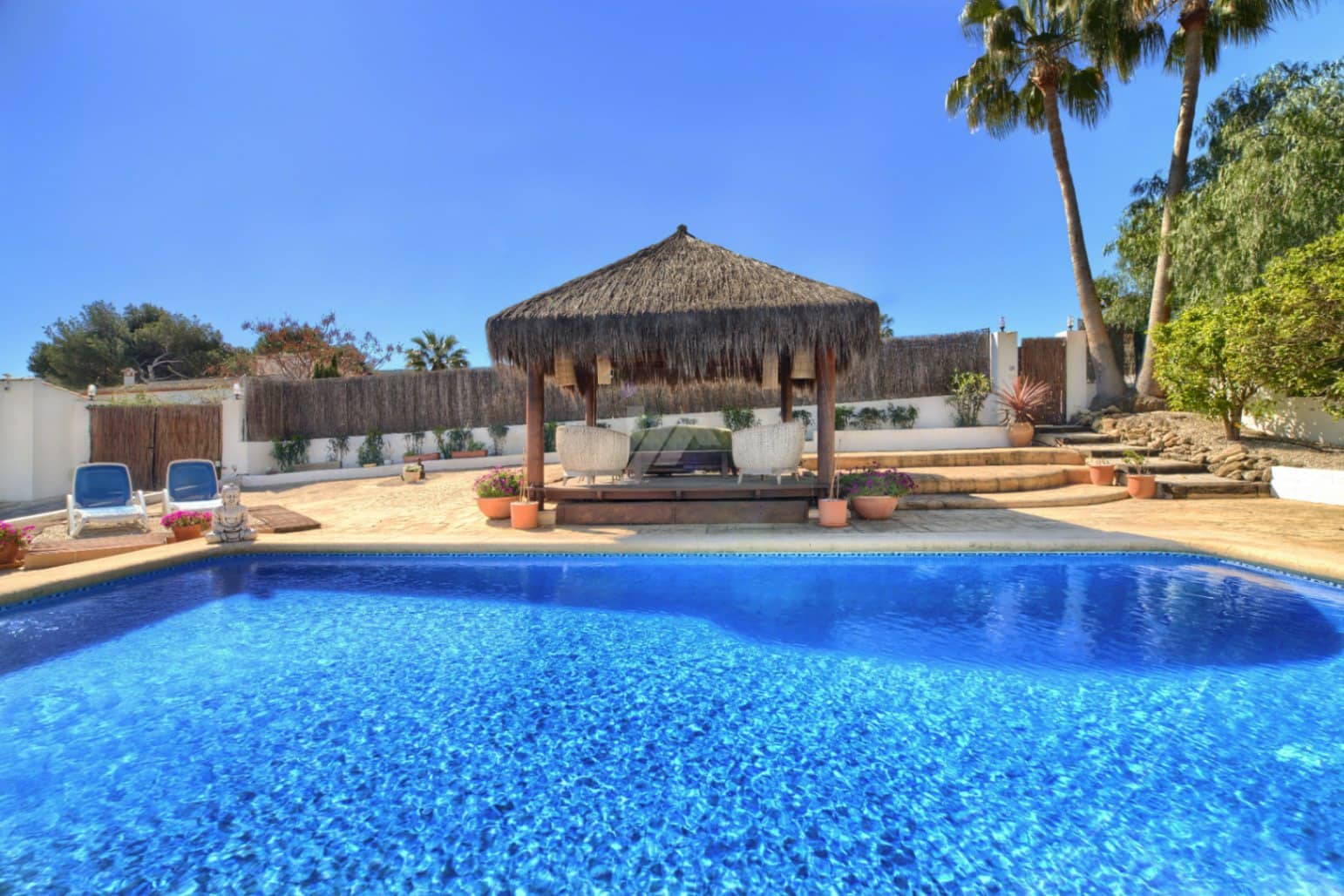 5 slaapkamer Villa te koop in Javea / Xabia met zwembad garage - € 995.000 (Ref: 9879784)