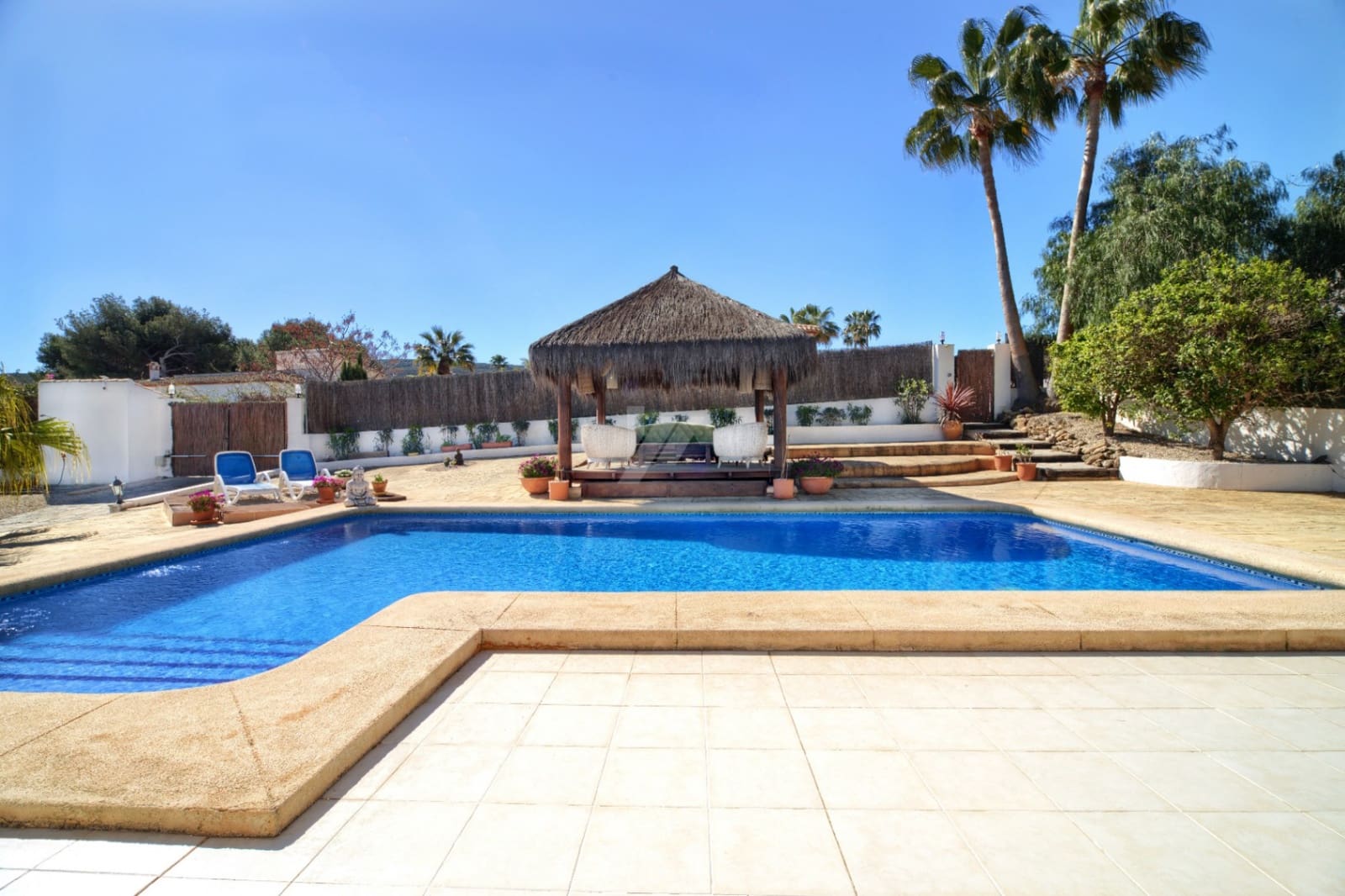 5 slaapkamer Villa te koop in Javea / Xabia met zwembad garage - € 995.000 (Ref: 9879784)