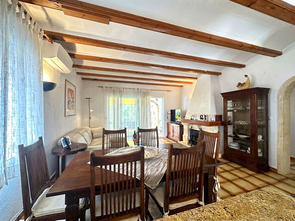3 sovrum Bungalow till salu i Moraira med pool garage - 550 000 € (Ref: 9915142)
