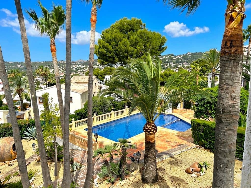 3 sovrum Bungalow till salu i Moraira med pool garage - 550 000 € (Ref: 9915142)