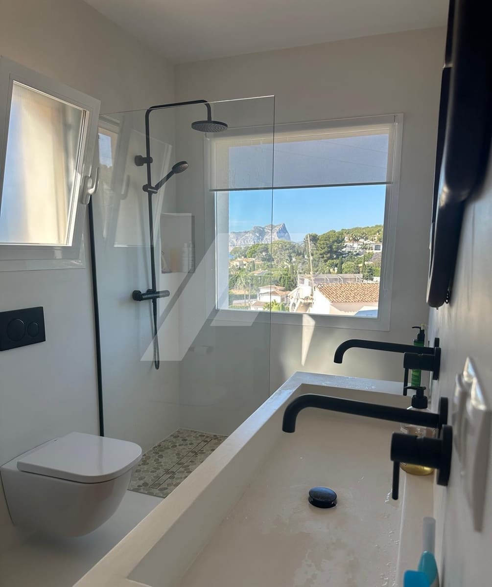 3 bedroom Villa for sale in Benissa with pool garage - € 1,450,000 (Ref: 9935129)