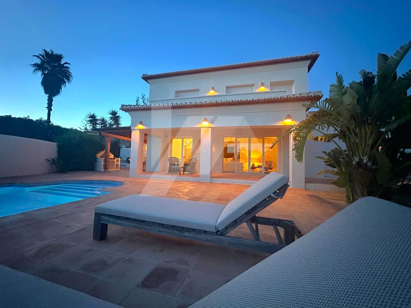 3 bedroom Villa for sale in Benissa with pool garage - € 1,450,000 (Ref: 9935129)