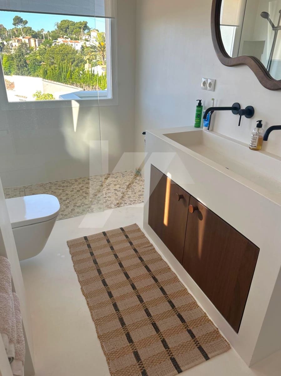 3 bedroom Villa for sale in Benissa with pool garage - € 1,450,000 (Ref: 9935129)