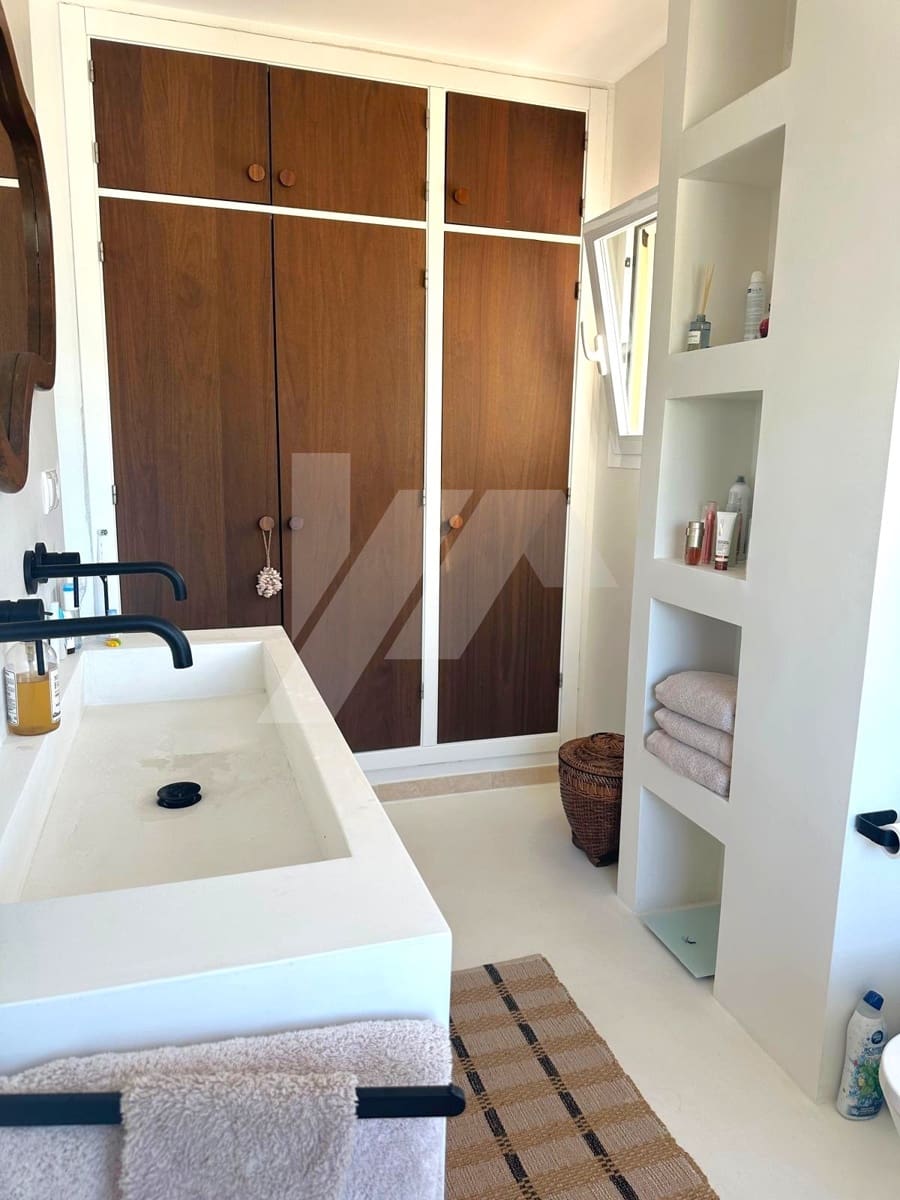 3 bedroom Villa for sale in Benissa with pool garage - € 1,450,000 (Ref: 9935129)