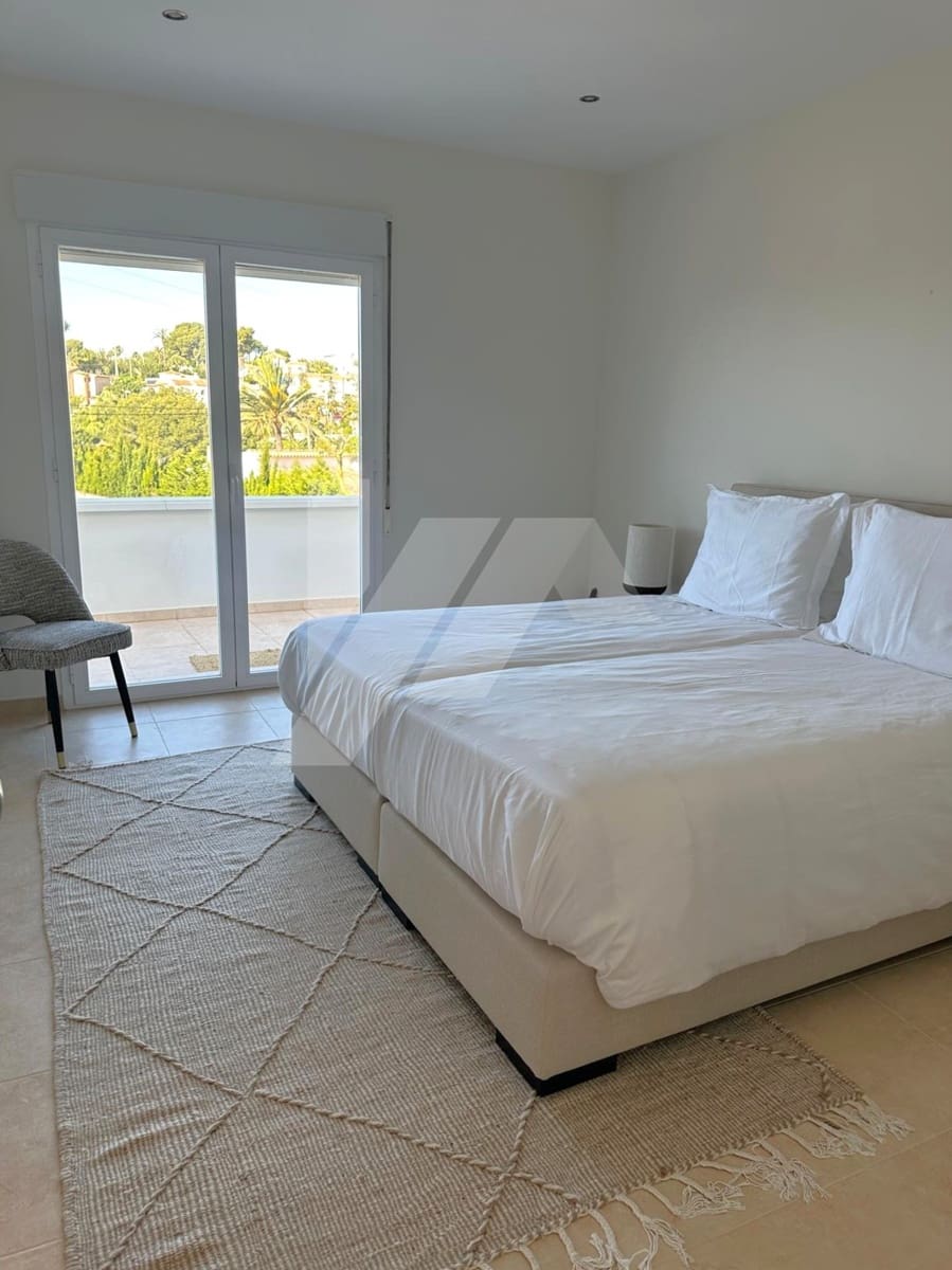 3 bedroom Villa for sale in Benissa with pool garage - € 1,450,000 (Ref: 9935129)