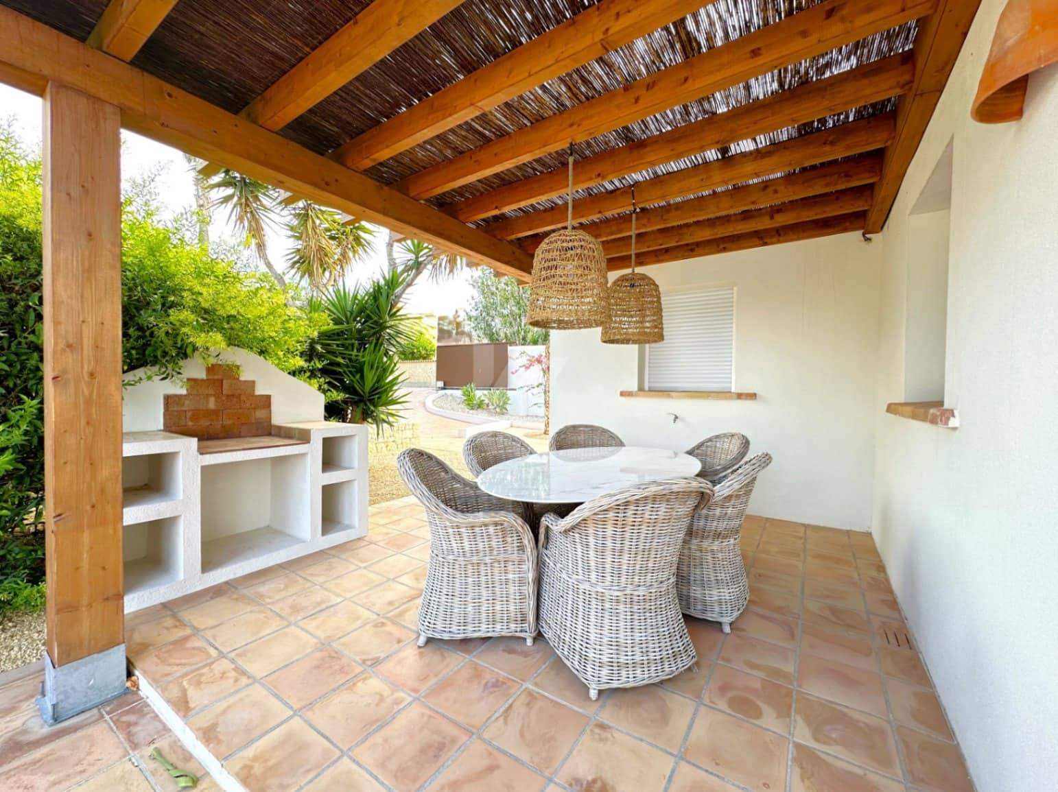 3 bedroom Villa for sale in Benissa with pool garage - € 1,450,000 (Ref: 9935129)