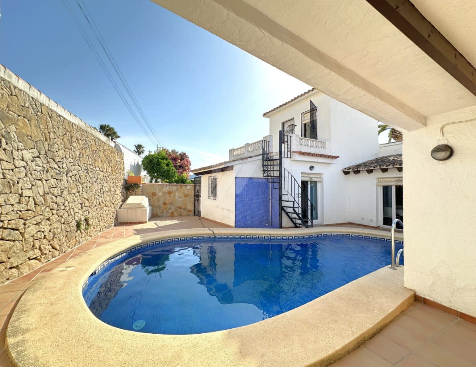 3 quarto Moradia para venda em Moraira com piscina - 350 000 € (Ref: 9936703)