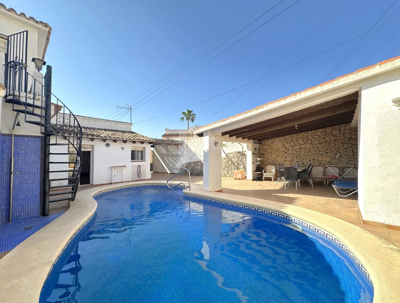 3 quarto Moradia para venda em Moraira com piscina - 350 000 € (Ref: 9936703)