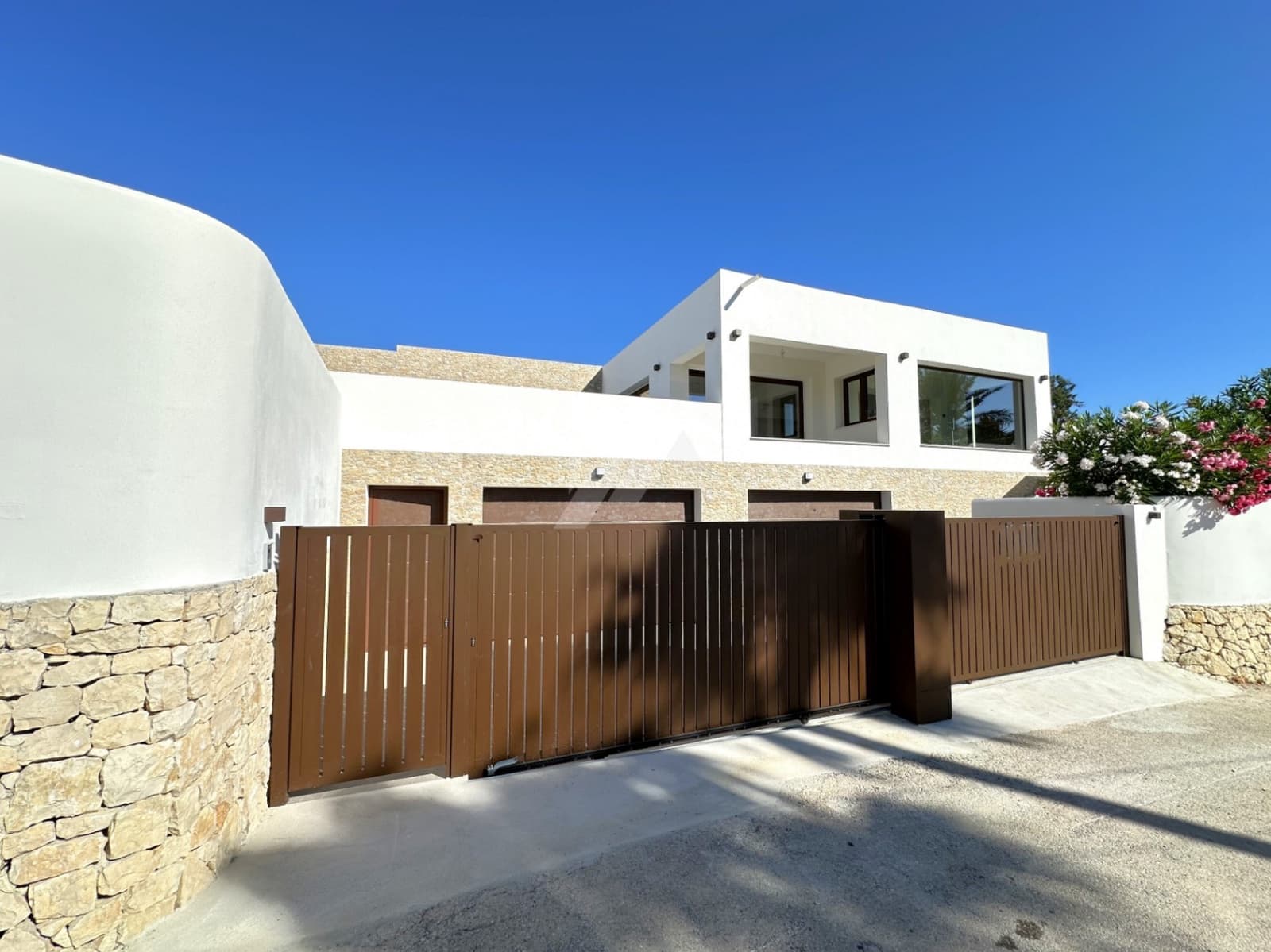 4 sypialnia Willa na sprzedaż w Moraira z basenem garażem - 1 450 000 € (Ref: 9944718)