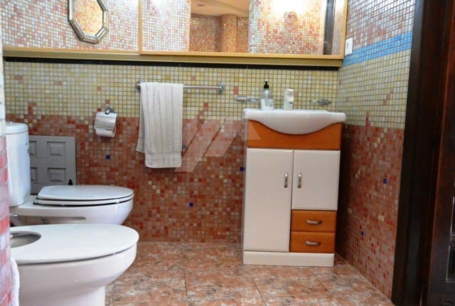 6 bedroom Villa for sale in Calpe / Calp with pool garage - € 590,000 (Ref: 9956545)