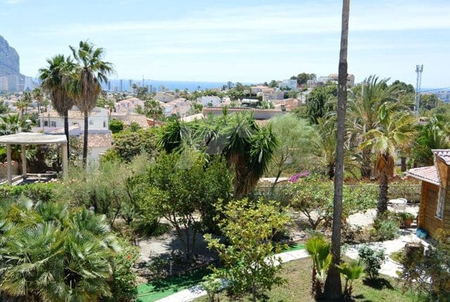 6 bedroom Villa for sale in Calpe / Calp with pool garage - € 590,000 (Ref: 9956545)