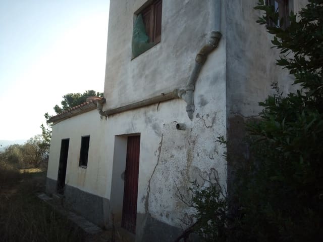 3 bedroom Finca/Country House for sale in Móra d'Ebre - € 80,000 (Ref: 7396499)