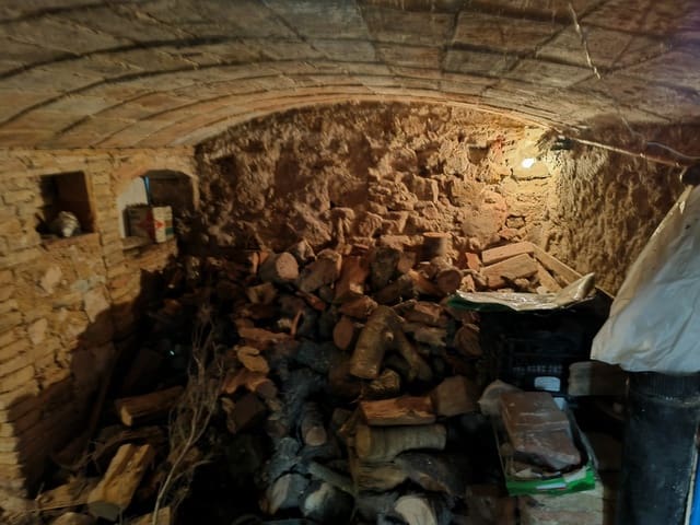 3 bedroom Townhouse for sale in Tivissa - € 45,000 (Ref: 8149544)