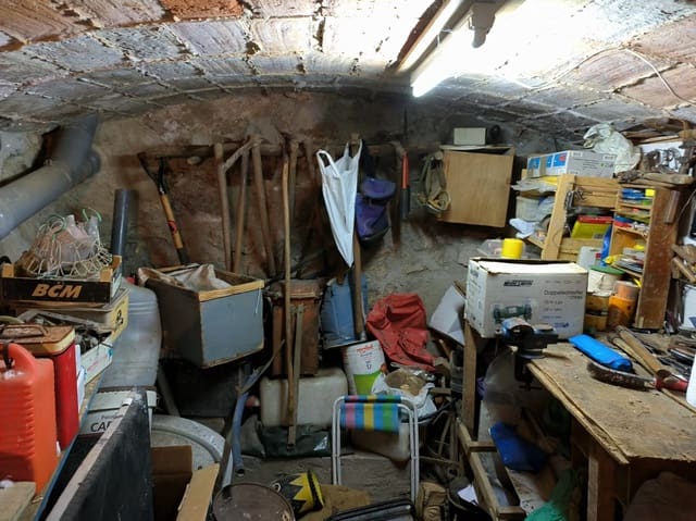 3 bedroom Townhouse for sale in Tivissa - € 45,000 (Ref: 8149544)