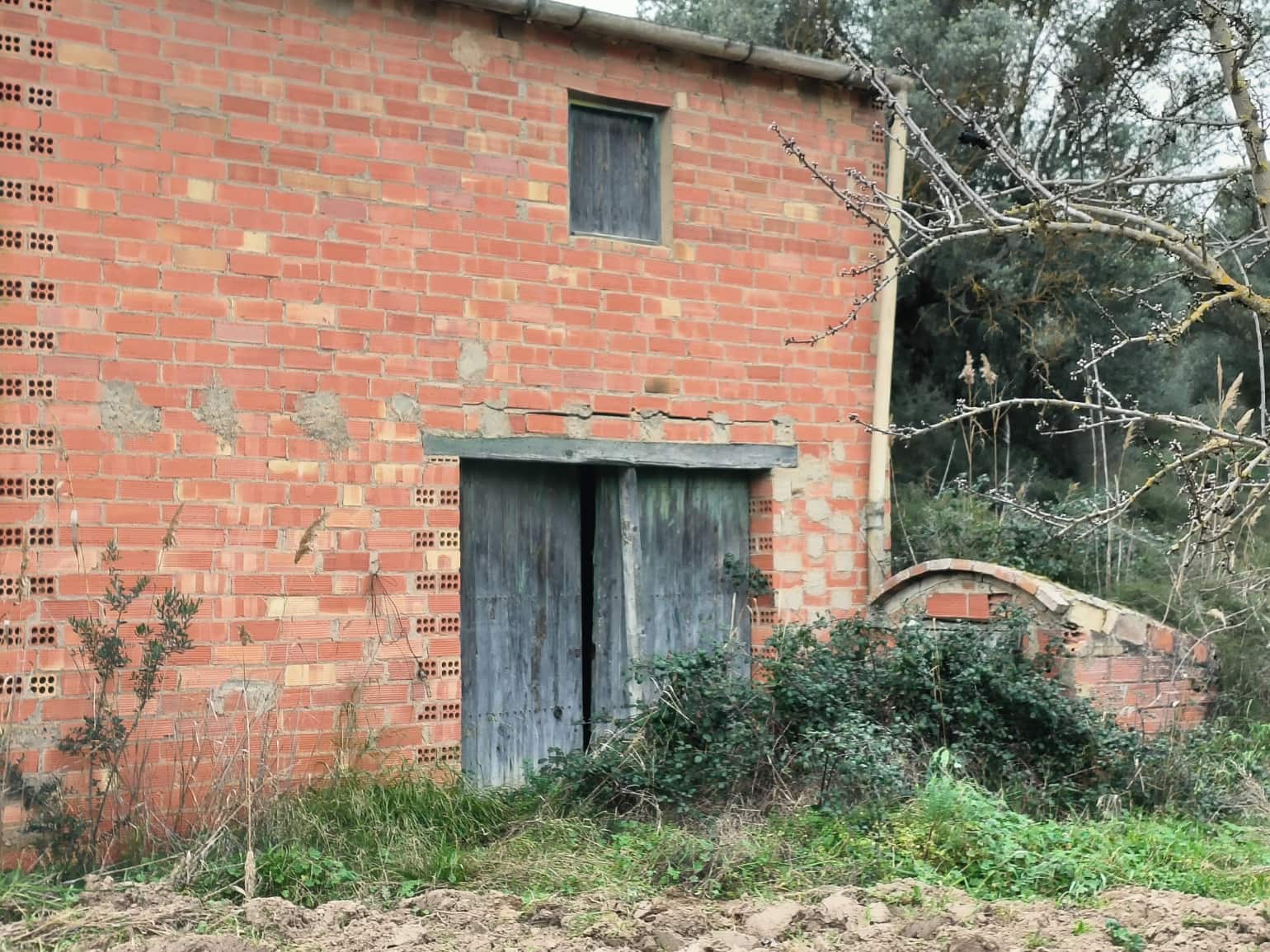 Finca/Casa di Campagna in vendita in Asco - 29.000 € (Rif: 8792996)