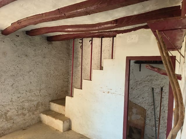 3 soveværelse Finca/Landehus til salg i Flix - € 95.000 (Ref: 8837134)