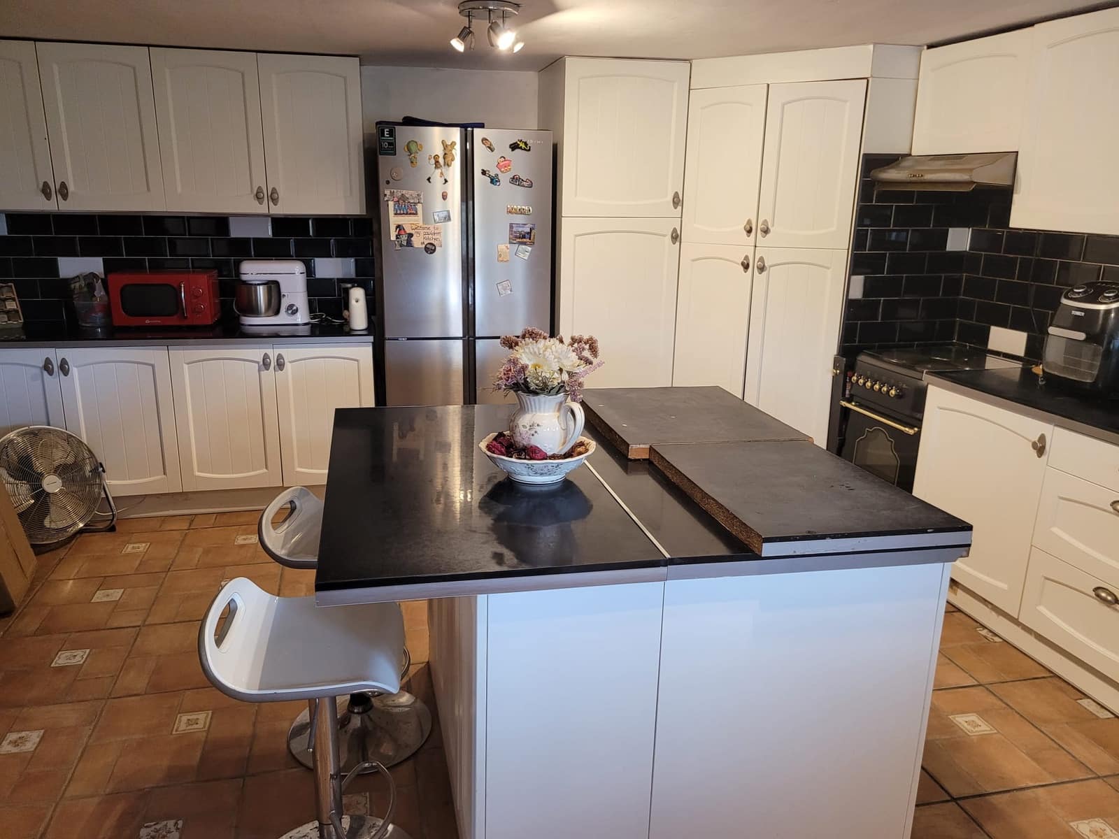 4 slaapkamer Finca/Landhuis te koop in Riba-roja d'Ebre met zwembad - € 275.000 (Ref: 9107310)