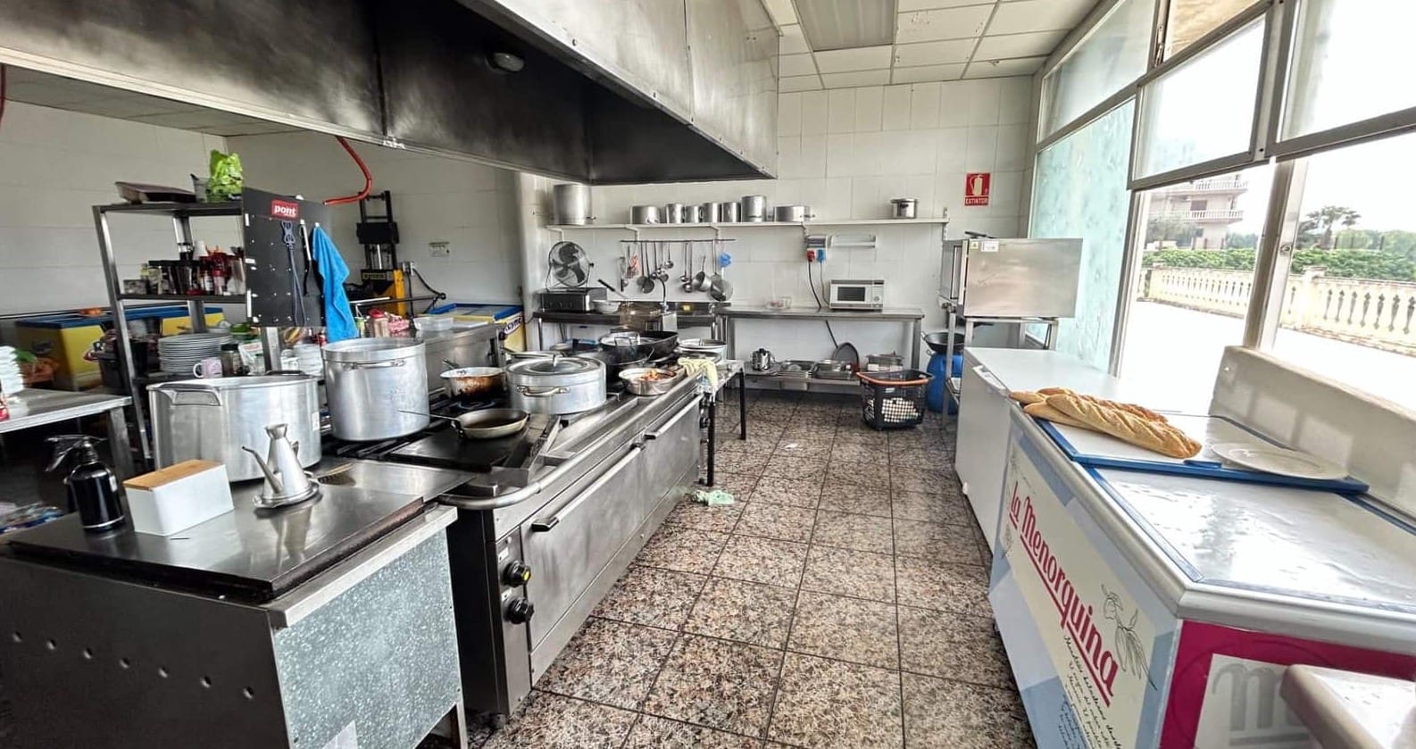 18 chambre Entreprise à vendre à Mora la Nova - 950 000 € (Ref: 9669082)