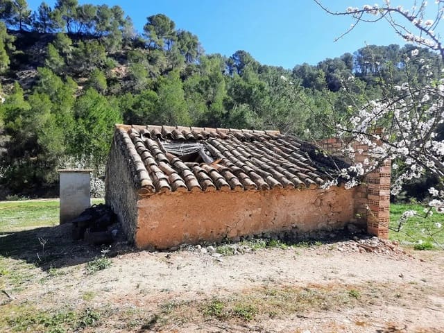 Finca/Landhuis te koop in Ginestar - € 40.000 (Ref: 9762270)