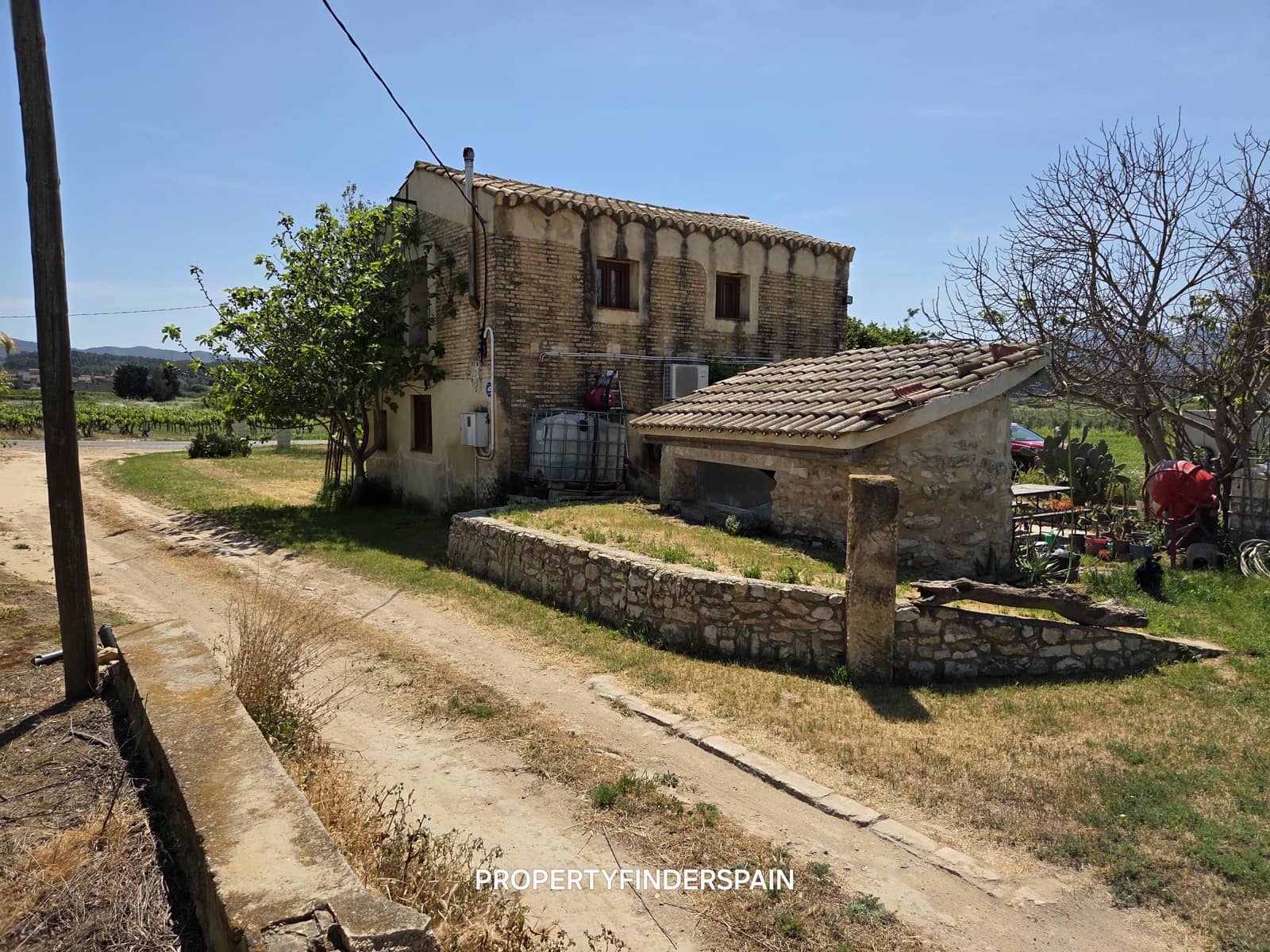 2 bedroom Finca/Country House for sale in Ginestar - € 160,000 (Ref: 9793545)