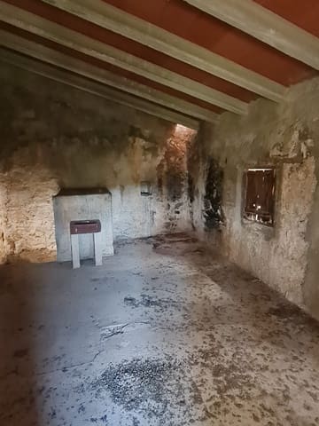 Finca/Landehus til salg i Flix - € 37.500 (Ref: 9847569)
