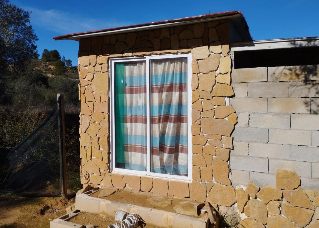 2 chambre Finca/Maison de Campagne à vendre à Riba-roja d'Ebre - 27 500 € (Ref: 9899830)